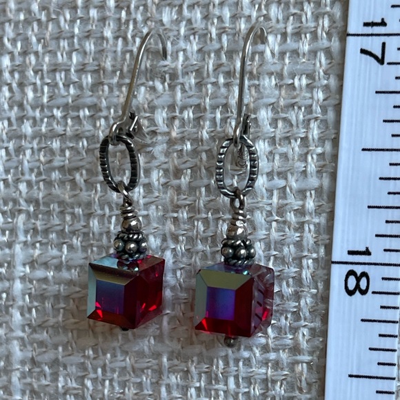 Stretch Bracelet and Red Beads Earrings Set Silver Tone Leverback - Picture 4 of 4